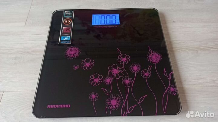 Весы напольные Redmond RS-715