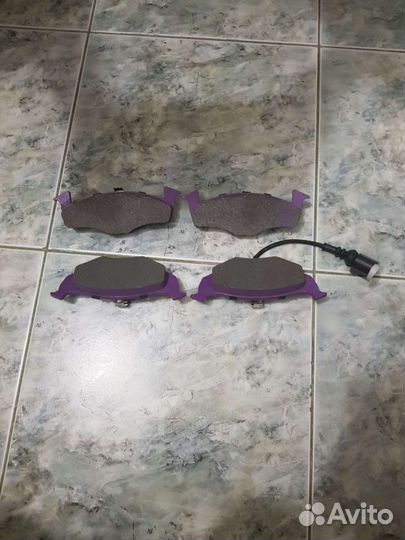 Тормозные колодки передние skoda fabia