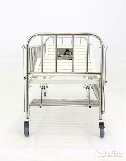 Медицинская кровать функциональная