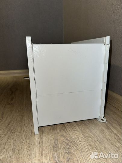 Сейф металлический