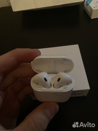 AirPods 2