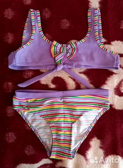 Купальник 4-6 лет и пляжное полотенце