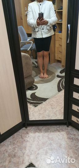 Пиджаки и жакеты женские 48 50