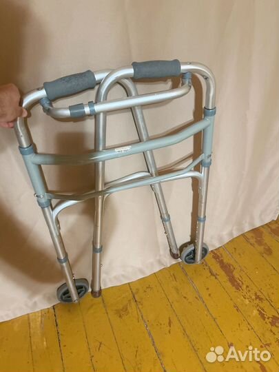 Ходунки для взрослых