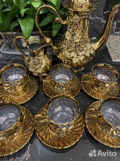 Сервиз чайно-кофейный,Золотая роза