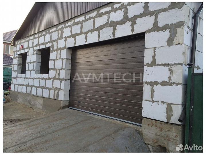 Секционные ворота для гаража