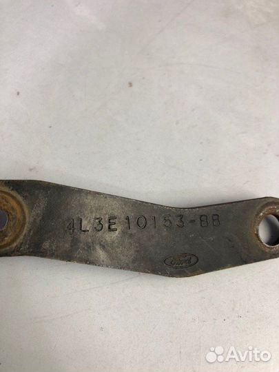 Крепление генератора Lincoln Navigator U228 5.4