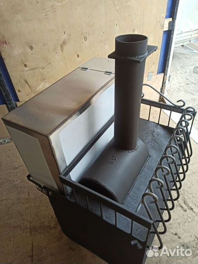 Печь для бани Паровозик 700 бак справа