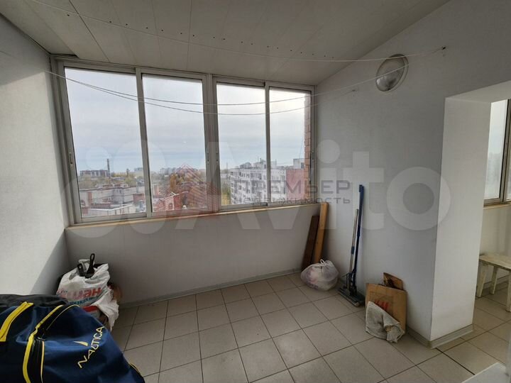 2-к. квартира, 90 м², 9/17 эт.