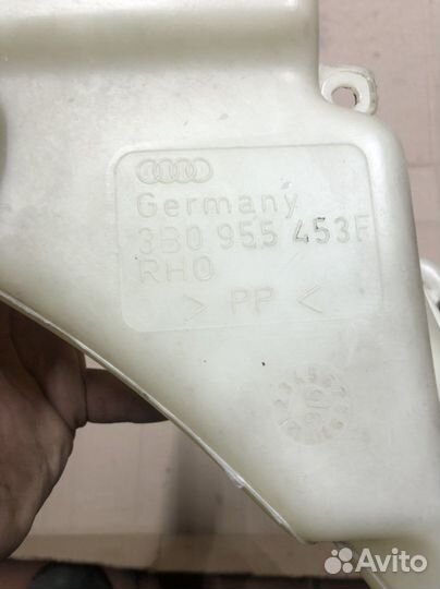 VW Passat B5 Бачок омывателя лобового стекла