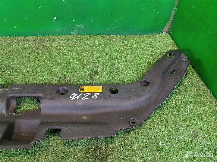 Накладка замка капота Toyota RAV4 A30 2007