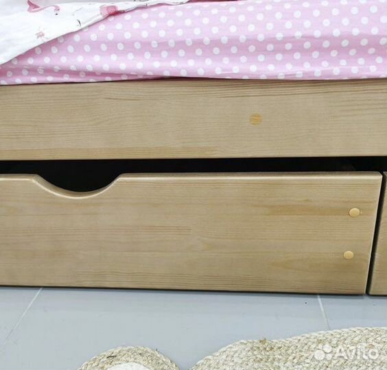 Детская кровать с ящиками