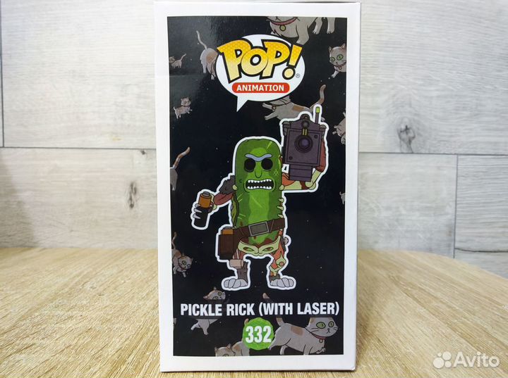 Фигурка Funko Pop Огурчик Рик - Pickle Rick №332