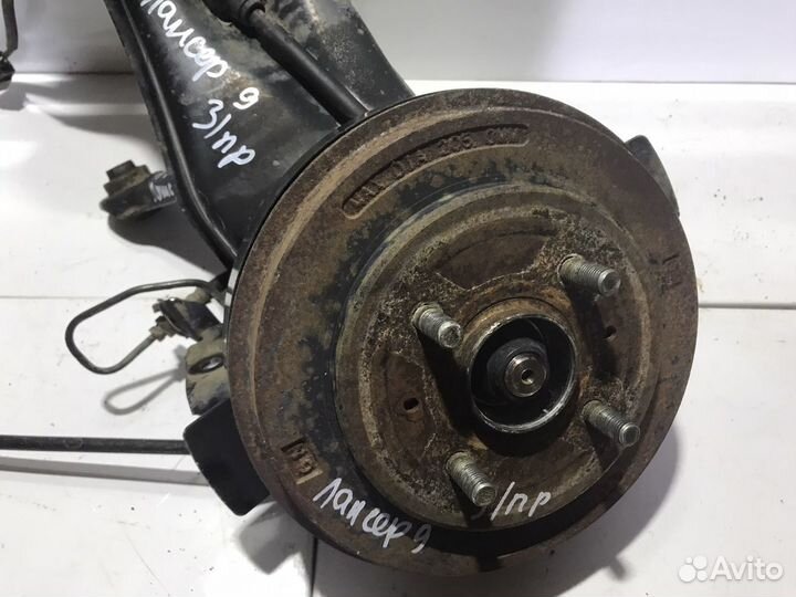 Задняя цапфа со ступицей Mitsudishi Lancer9