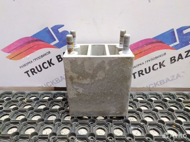 Кронштейн осушителя