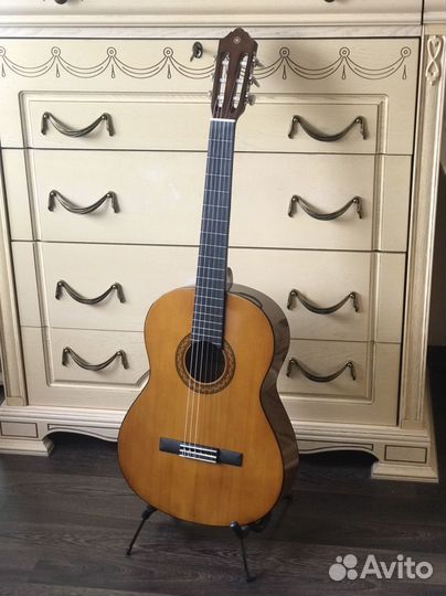 Новая Классическая гитара Yamaha C40 + Чехол