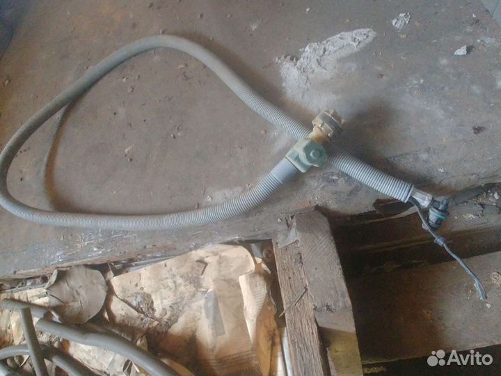 Шланг с аквастопом