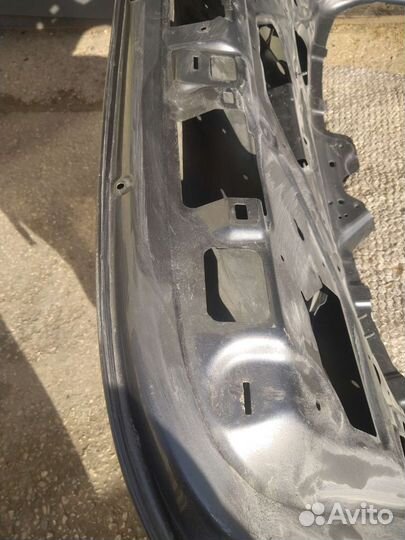 Продам крышку багажника Lexus NC 200