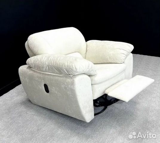 Кресло реклайнер новое со съемными чехлами