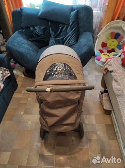 Прогулочная коляска