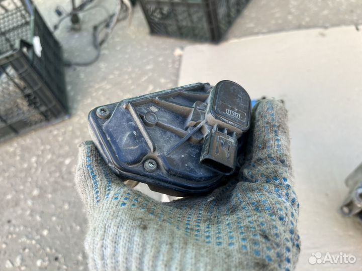 Дроссель Форд Фокус 2 1.6