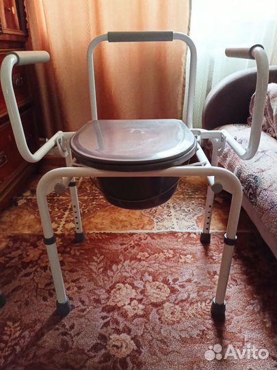 Стул для инвалида,ходунки