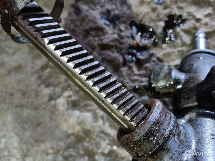 Рулевая рейка правый руль лансер цедия