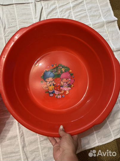 Большие пластиковые тазы и ведра 7л