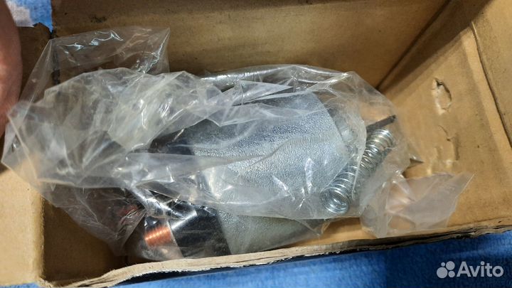 Втягивающее реле Cargo136852