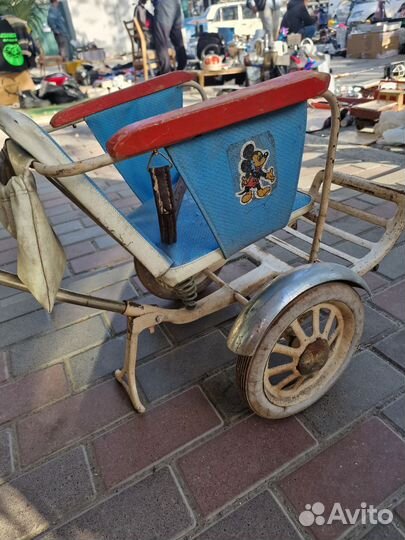 Старинная детская коляска етикетка