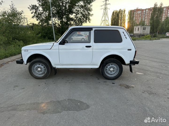 LADA 4x4 (Нива) 1.7 МТ, 2006, 125 000 км