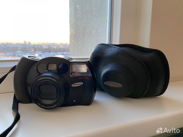 Samsung ECX 1S Panorama Desing By Porsche