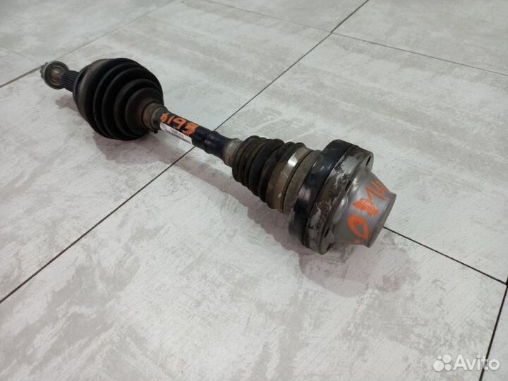 Привод передний Audi Q7 4L 4.2 BAR 2007