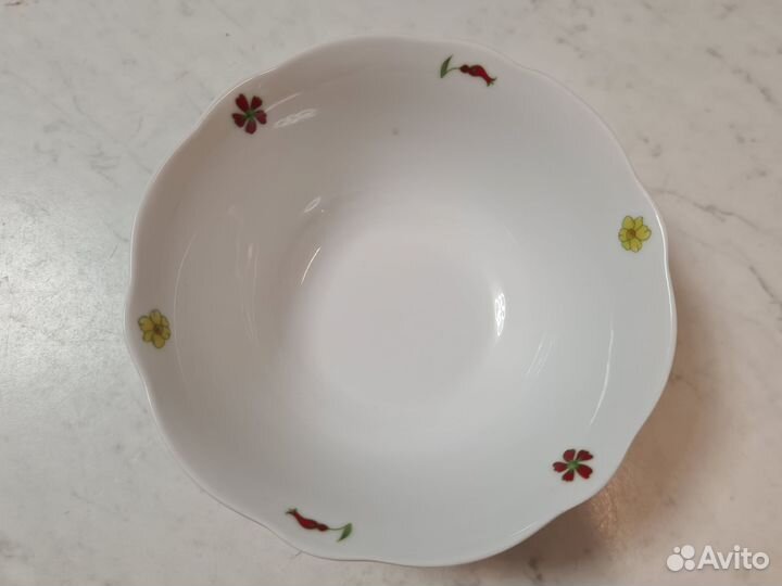 Тарелки с цветочным принтом Domenik