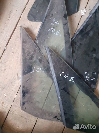 Форточка Ford Focus 2 задняя левая,правая