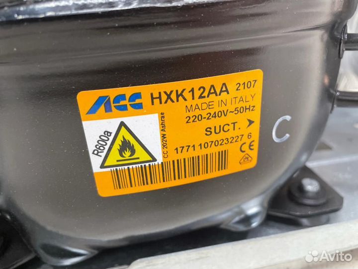 Встраиваемый холодильник Electrolux RNT2LF18S новы