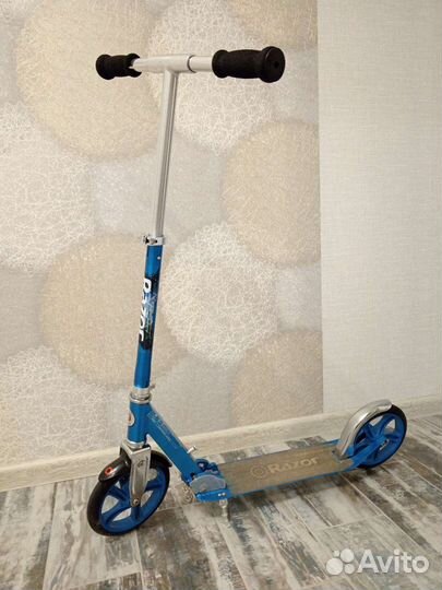 Самокат Razor a5 lux
