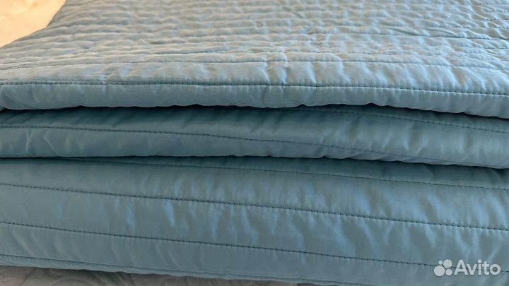 Покрывало стенание IKEA и наволочки на подушки