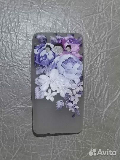 Чехол на телефон