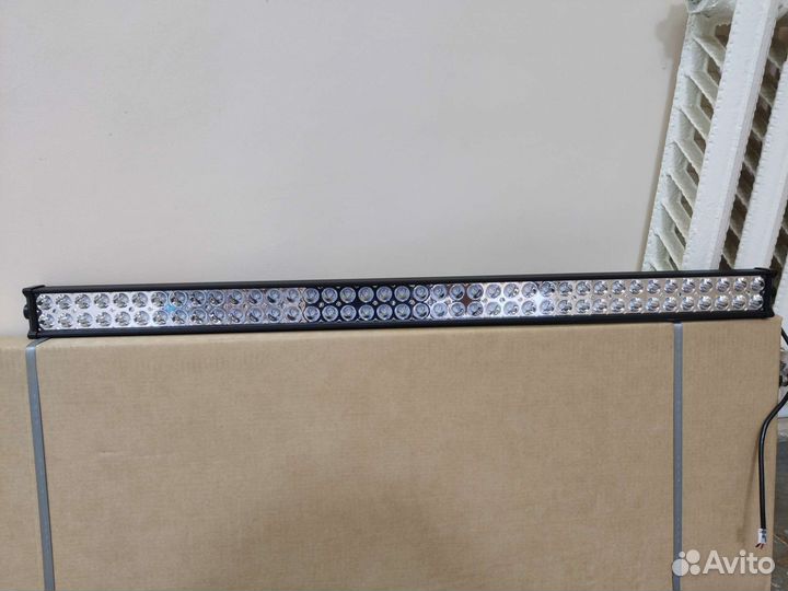 Светодиодная Led балка доп свет 138см 300Вт