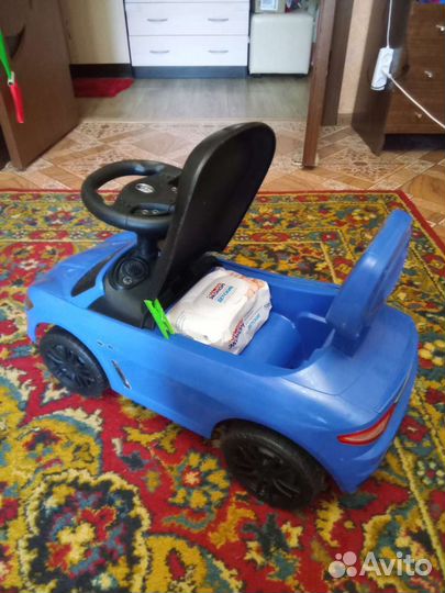 Машина каталка толокар Maserati Z 353 Blue