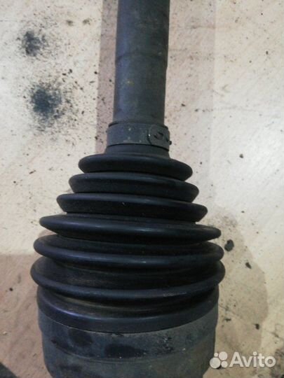 Привод передний правый Mitsubishi Outlander Xl