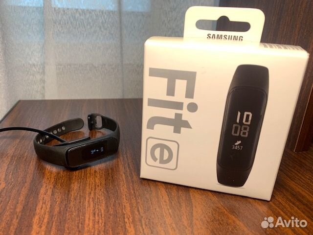 Фитнес браслет Galaxy Fit E SM-R375