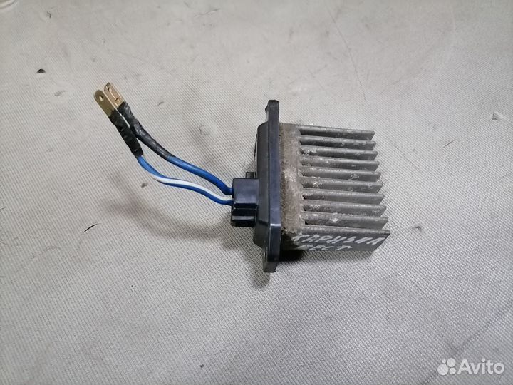 Резистор отопителя Mitsubishi Carisma 1999-2003
