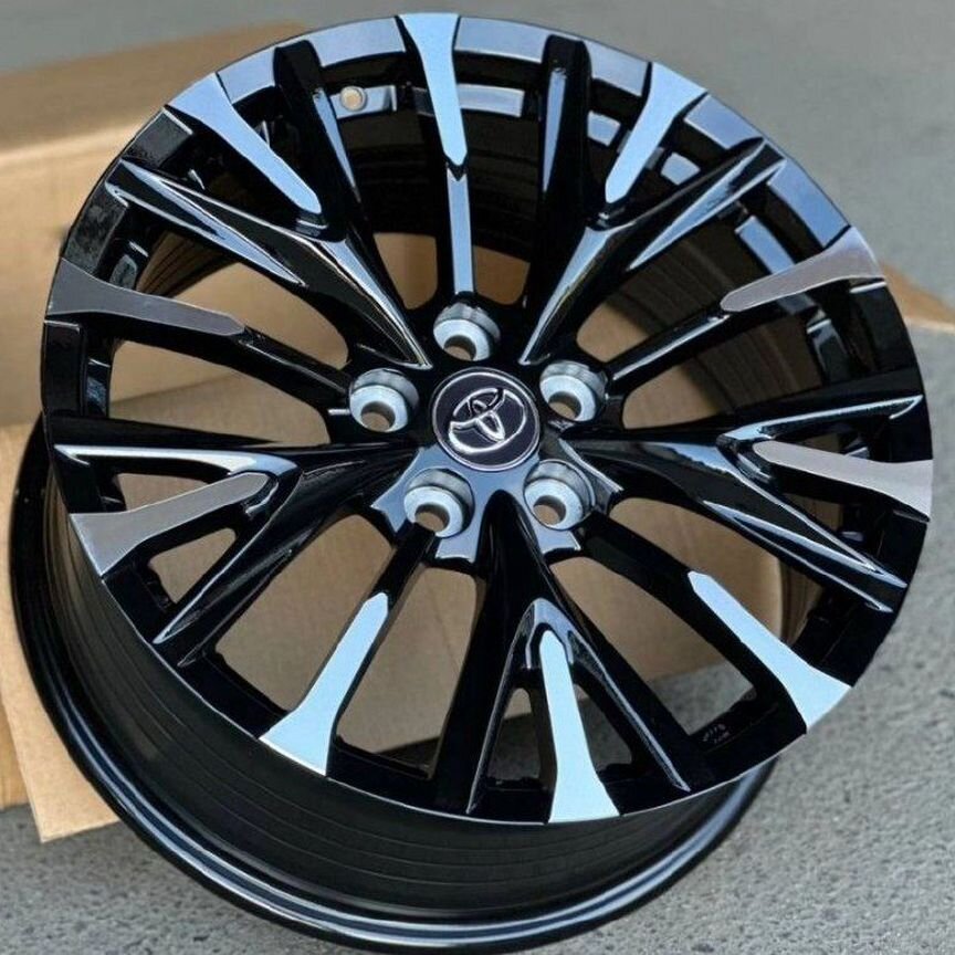 Литые диски Toyota 8.5×R19 5×114.3