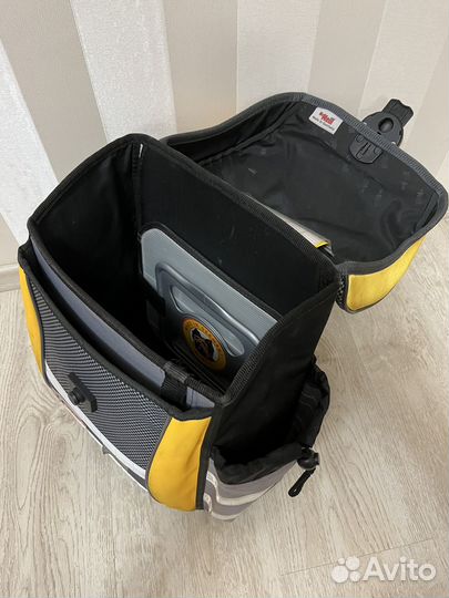 Школьный рюкзак McNeill