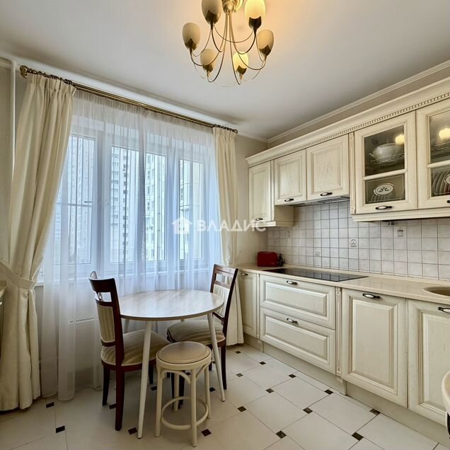 4-к. квартира, 90,7 м², 4/17 эт.