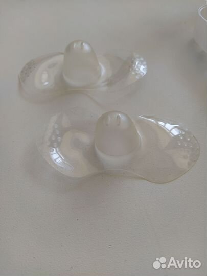 Накладки для кормления. Chicco