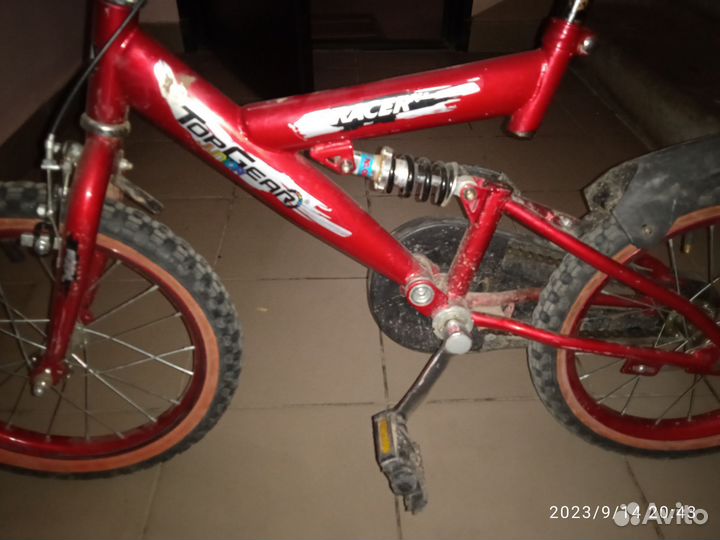 Детский велосипед 16