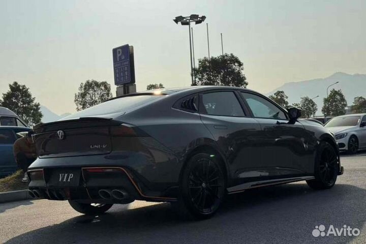 Changan UNI-V 1.5 AMT, 2023, 23 200 км